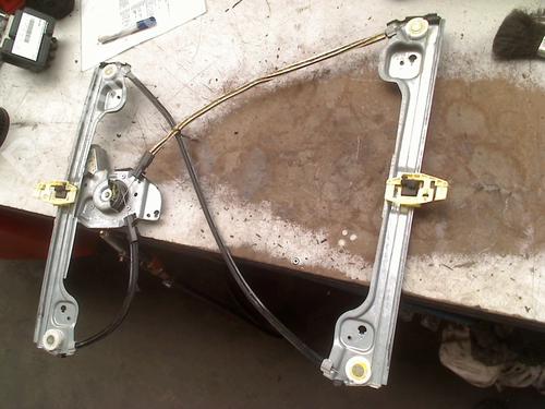 Front left window mechanism PEUGEOT 1007 (KM_) 1.4 | BP33984675C22 - Image 2