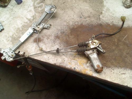 Vindusheismekanisme høyre foran MAZDA MX-5 I (NA) 1.6 (NA6C) (90 hp) 31259916