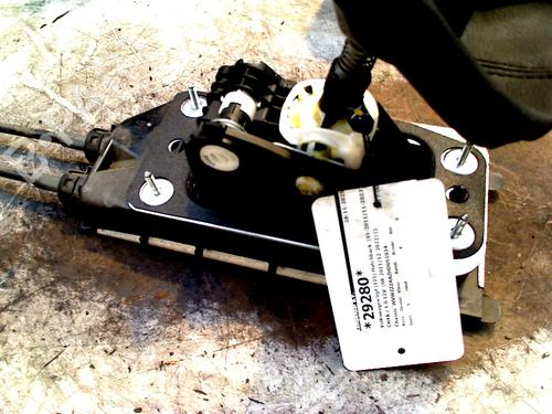 Used Shift knob VW UP! (121, 122, BL1, BL2, BL3, 123) 1.0 (60 hp) 33045025