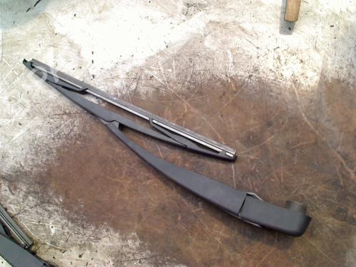 Used Rear windshield wiper arm PEUGEOT 208 I (CA_, CC_) 1.2 VTI 82 (82 hp) 31278642