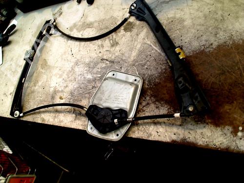 Front left window mechanism VW GOLF V (1K1) 1.6 FSI | BP31260173C22 - Image 2