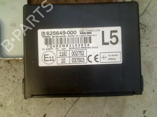 Used Electronic module Electronic module CITROËN C1 II (PA_, PS_) 1.0 VTi 68 (69 hp) 33933717 33933717
