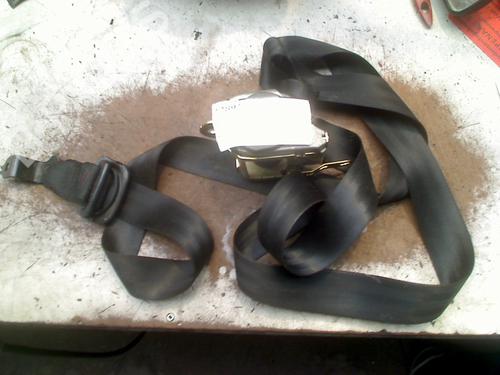 Sikkerhedssele foran venstre SEAT CORDOBA (6L2) 1.4 16V (75 hp) 33029398