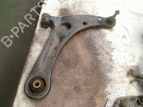 Used Right front suspension arm MITSUBISHI COLT VI (Z3_A, Z2_A) 1.3 (Z21A) (95 hp) 29274478