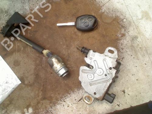 Fechadura do capot FORD FOCUS II Turnier (DA_, FFS, DS) 1.6 Ti (115 hp) 31147487