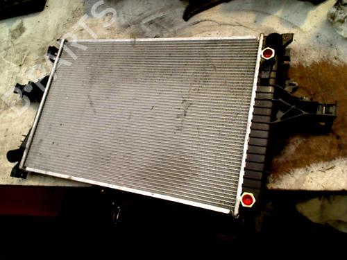 Used Water radiator VOLVO V70 II (285) 2.4 (140 hp) 31260191