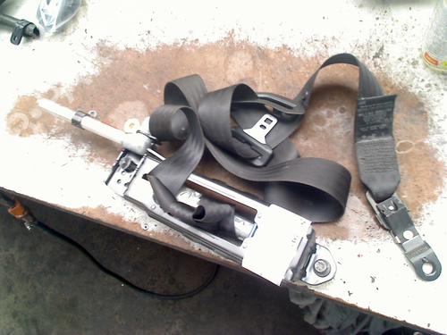 front-right-seatbelt-volvo-v50-545-2003-2004-2005-2006-2007-2008-2009-2010-2011-2012-34371632 main image