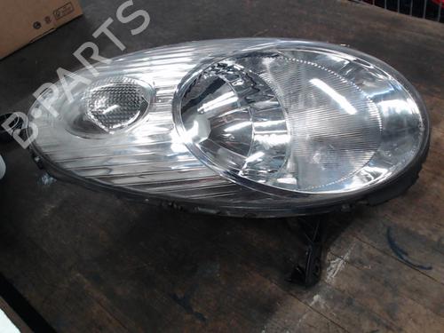 Used Right headlight NISSAN MICRA III (K12) 1.2 16V (80 hp) 31128166