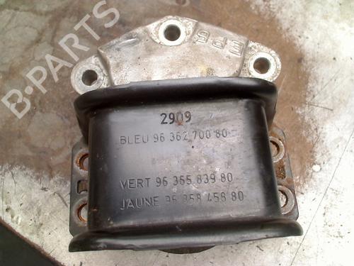 Used Engine mount Engine mount 33984749 33984749