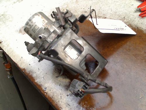 Used Vacuum pump Vacuum pump VOLVO V70 III (135) 2.0 T (203 hp) 32737895 32737895