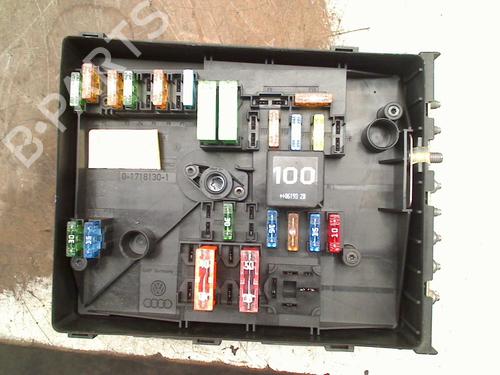 Fuse box VW GOLF PLUS V (5M1, 521) 1.6 FSI | BP33045060E1 - Image 2