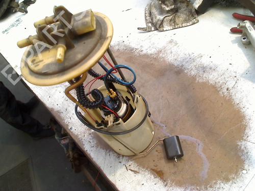 Used Fuel pump Fuel pump MERCEDES-BENZ SPRINTER 3,5-t Van (B906) 313 CDI (906.631, 906.633, 906.635, 906.637) (129 hp) 32366057 32366057