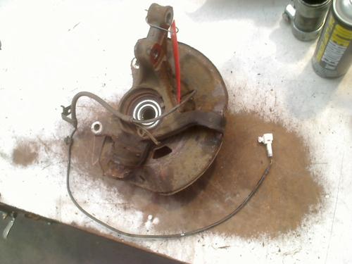 Used Right front steering knuckle TOYOTA YARIS (_P9_) 1.0 VVT-i (KSP90_, KSP90R) (69 hp) 29283316