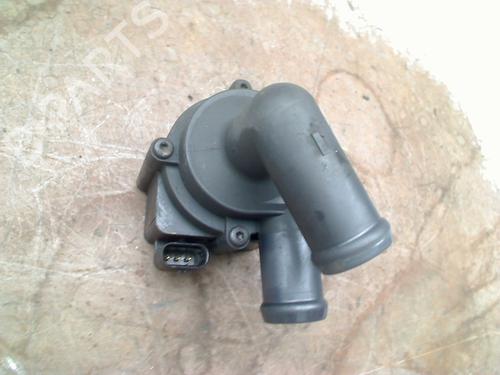 Used Auxiliary water pump Auxiliary water pump VW TRANSPORTER T5 Van (7HA, 7HH, 7EA, 7EH) 2.0 TDI (84 hp) 36537231 36537231