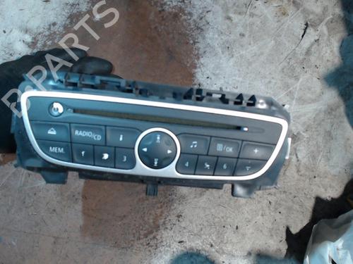 Bilradio RENAULT TWINGO II (CN0_) 1.5 dCi 90 (86 hp) 24892176
