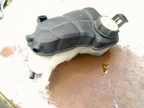 Used Expansion tank VOLVO V70 III (135) 2.0 T (203 hp) 29335042