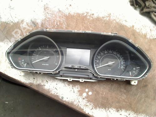 Used Display monitor Display monitor PEUGEOT 208 I (CA_, CC_) 1.4 HDi (68 hp) 33022110 33022110