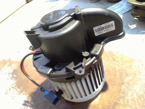 Used Heater blower motor RENAULT ZOE (BFM_) ZOE (88 hp) 31518531