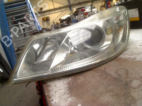 Used Left headlight Left headlight SKODA OCTAVIA II Combi (1Z5) 1.2 TSI (105 hp) 33548577 33548577