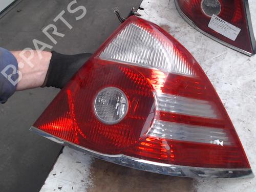 Used Right taillight FORD MONDEO III (B5Y) 2.0 16V (146 hp) 25899955