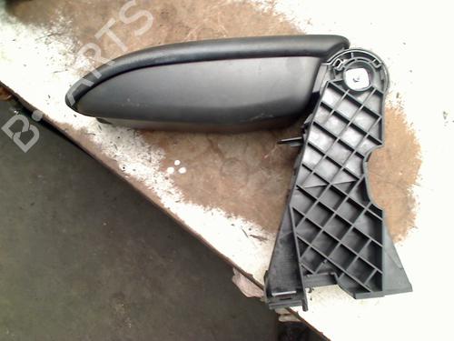 Used Armrest / Center console CITROËN C3 II (SC_) 1.6 VTi 120 (120 hp) 33022152