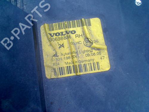 Right headlight VOLVO V50 (545) 2.4 | BP38463964C29 - Image 2
