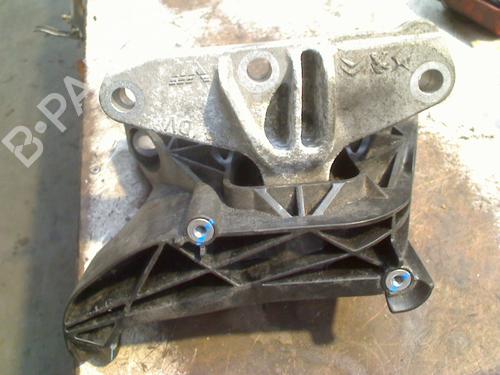 Used Engine mount OPEL COMBO Box Body/MPV (K9) 1.5 D (102 hp) 31147549