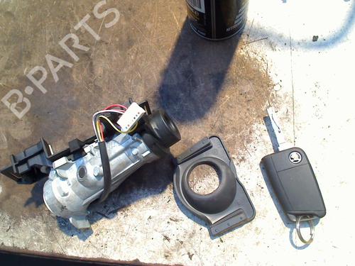 Used Ignition barrel Ignition barrel SKODA FABIA III (NJ3) 1.2 TSI (110 hp) 33326707 33326707