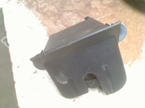 Used Tailgate lock SEAT LEON (1P1) 1.6 (102 hp) 28602444