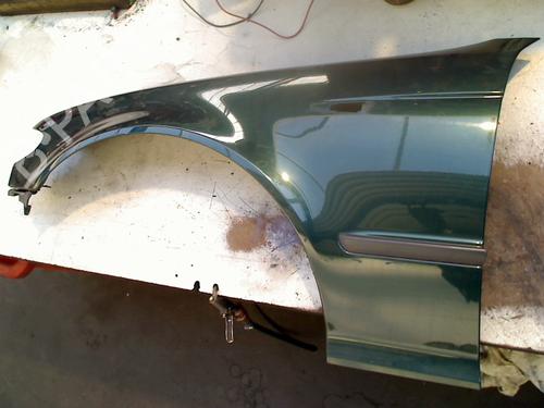 Used Left front fenders BMW 3 (E46) 318 d (116 hp) 31312295