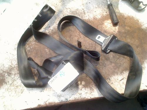 front-right-seatbelt-citroen-c3-pluriel-hb_-2003-33021698 main image