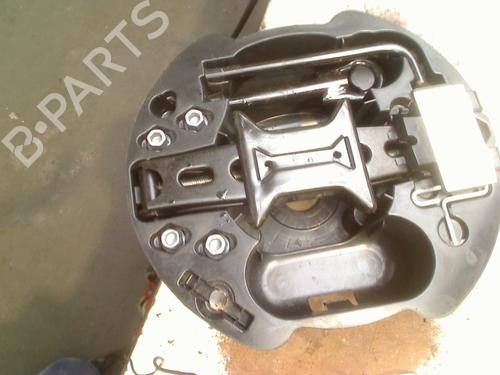 Andre RENAULT TWINGO II (CN0_) 1.2 16V (CN0K, CN0V, CN0A) (76 hp) 27724347