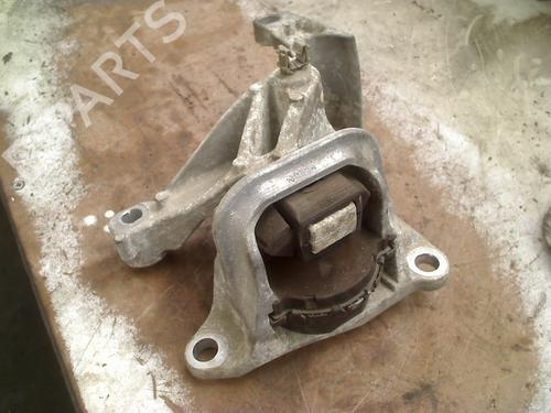 engine-mount-renault-megane-iii-hatchback-bz01_-b3_-2008-36116254 main image