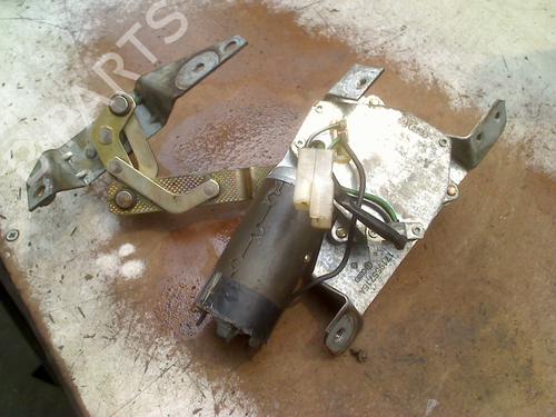Motor limpa vidros traseiro VW GOLF I (17) 1.5 (70 hp) 31278786