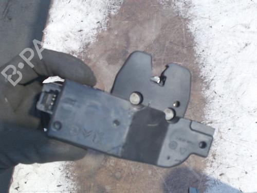 Used Tailgate lock PEUGEOT 307 CC (3B) 2.0 16V (136 hp) 23429308