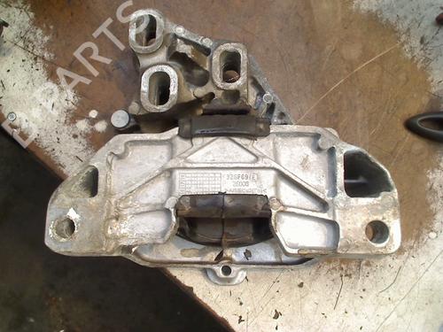 Engine mount MERCEDES-BENZ A-CLASS (W177) A 200 (177.087) | BP31174960M89
