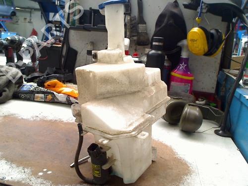 Used Windscreen washer tank Windscreen washer tank HYUNDAI i10 I (PA) 1.1 (67 hp) 40444017 40444017