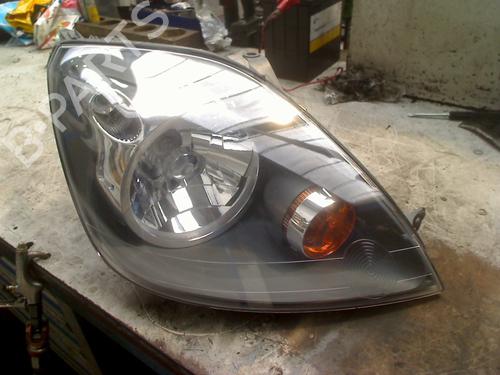 Højre forlygte FORD FIESTA V (JH_, JD_) 1.3 (69 hp) 30624574