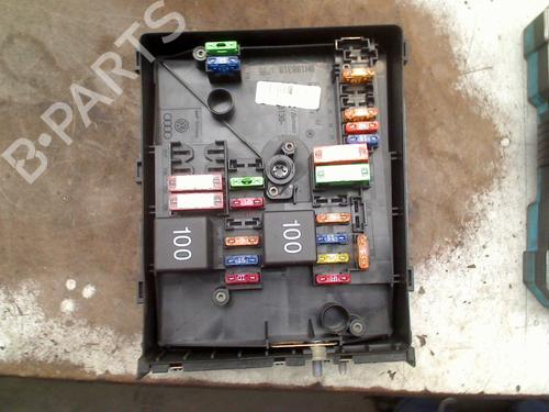 Used Comfort control module Comfort control module SKODA OCTAVIA II Combi (1Z5) 1.2 TSI (105 hp) 33429649 33429649