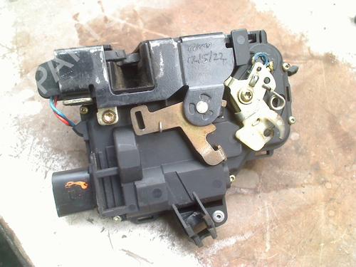 Front left lock VW GOLF IV Variant (1J5) 1.6 | BP31177083C98