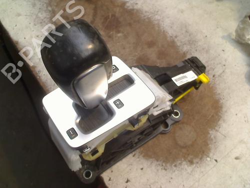 Used Gear lever VOLVO V70 III (135) T4 (180 hp) 29812877