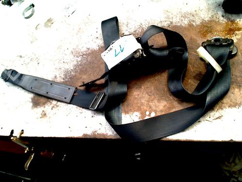 Ceinture de sécurité avant gauche NISSAN SUNNY III (N14, B13) 1.6 i (B13) (90 hp) 33021896