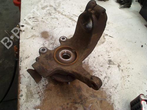 Used Right front steering knuckle FORD FOCUS II (DA_, HCP, DP) 1.6 (100 hp) 26398015