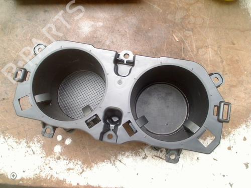 Bekerhouder/Voorwerpenhouder Bekerhouder/Voorwerpenhouder TOYOTA MIRAI (JPD2_) FCV (JPD20) (182 hp) 33739666 33739666