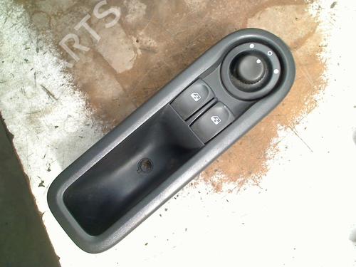 Comutador RENAULT TWINGO II (CN0_) 1.2 16V (CN04, CN0B) (75 hp) 31259934