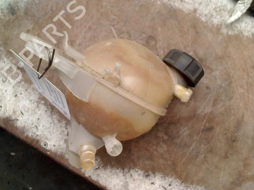 Ekpansionstank PEUGEOT 208 I (CA_, CC_) 1.4 HDi (68 hp) 33022109
