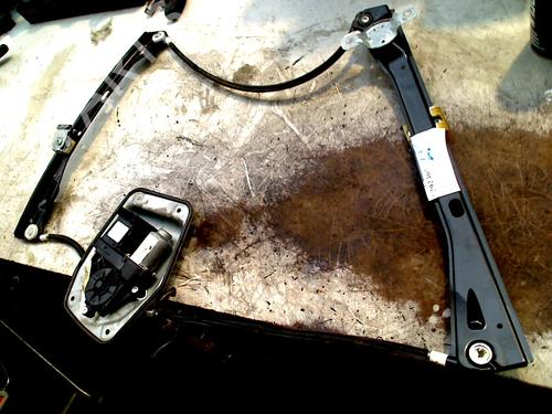 Rudehejsemekanisme ventre foran VW GOLF V (1K1) 1.6 FSI (115 hp) 31260173