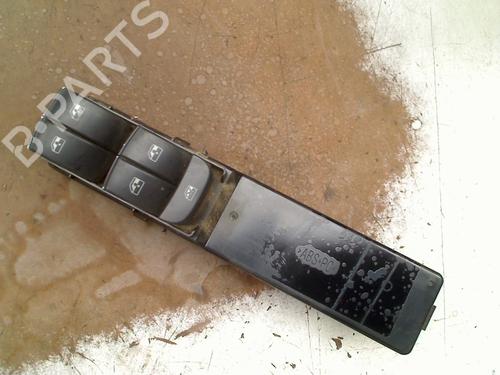 Used Switch Switch SAAB 9-3 (YS3F, E79, D79, D75) 1.9 TiD (120 hp) 33984650 33984650
