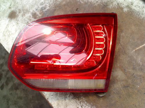 Używane Lampa tylna klapy bagażnika prawa VW GOLF VI (5K1) 1.2 TSI (86 hp) 27642050
