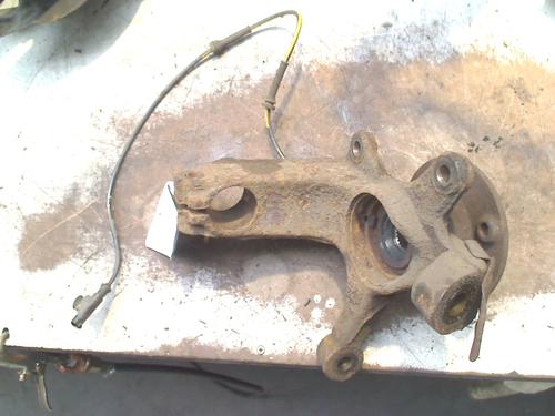Used Left front steering knuckle PEUGEOT 107 (PM_, PN_) 1.0 (68 hp) 32473681
